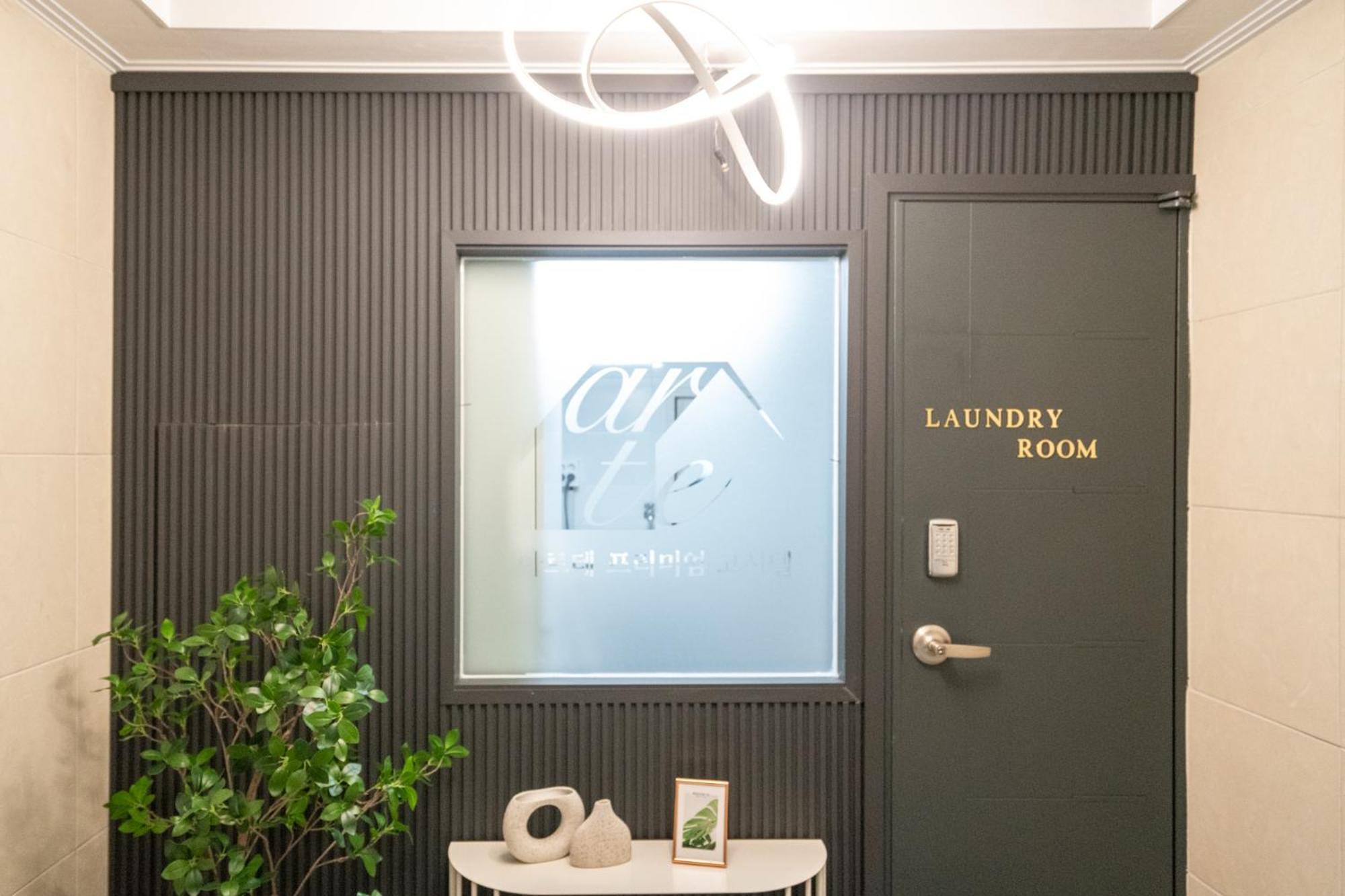 Arte Premium Oneroomtel Myeongdong Seoul Exterior foto